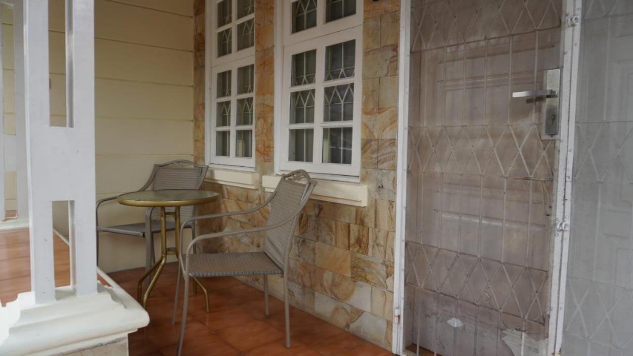 Diyar Villas Puncak Q4/11 Luaran gambar