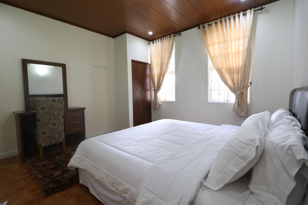 Diyar Villas Puncak Q4/11 Luaran gambar